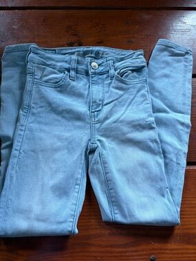 American Eagle Outfitters Light Blue Skinny Jeans